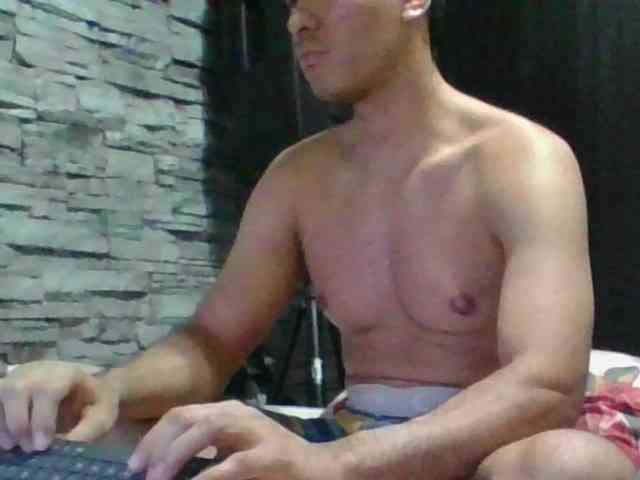 Sexylatin64