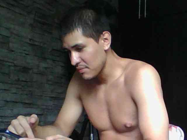 Sexylatin64