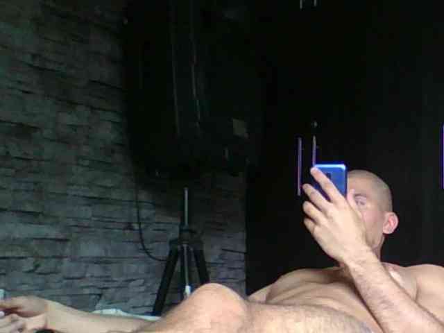 Sexylatin64