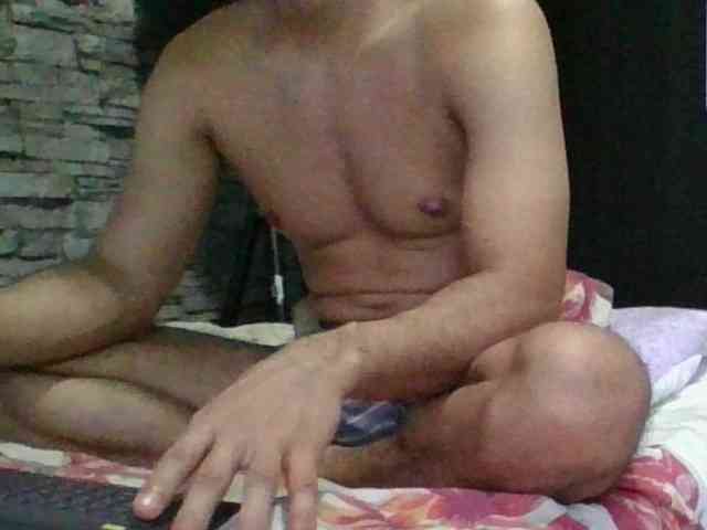 Sexylatin64