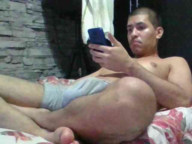 Sexylatin64