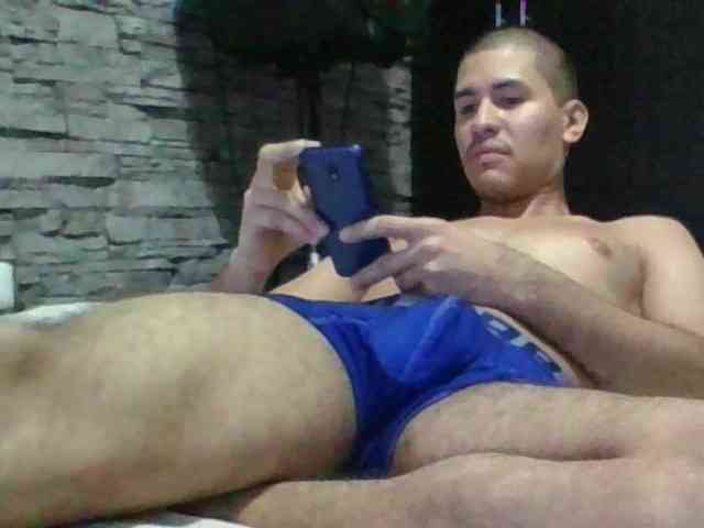 Sexylatin64