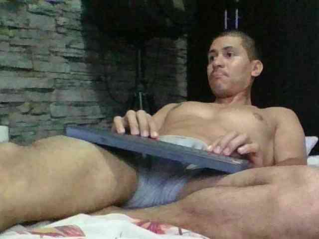 Sexylatin64