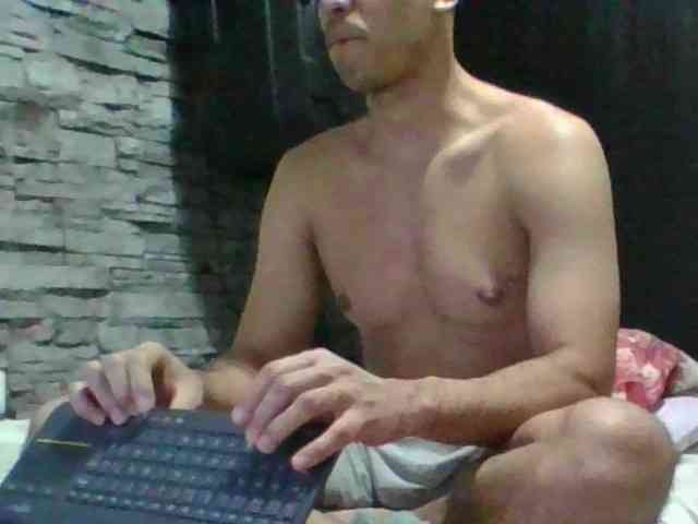 Sexylatin64