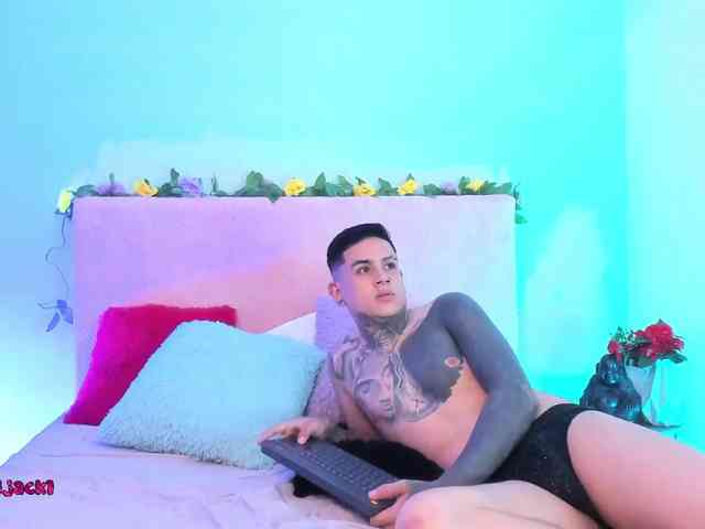 Alana-and-Jack webcam