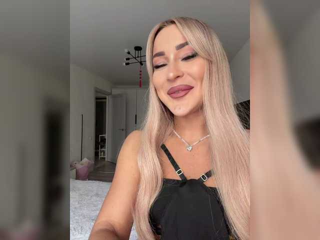 -Costa-rica-'s BongaCams show and profile