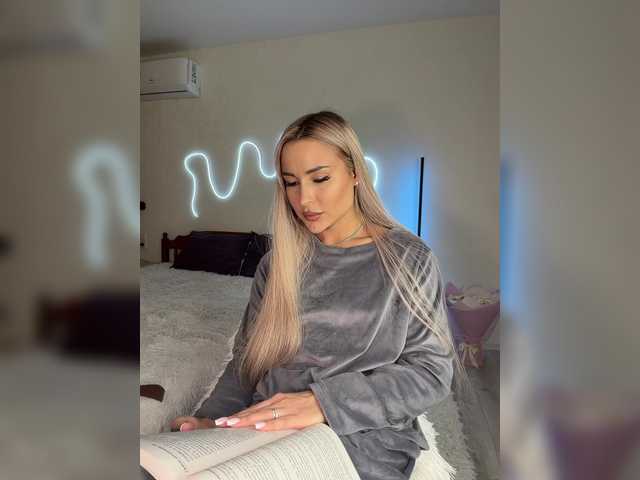 -Costa-rica-'s BongaCams show and profile