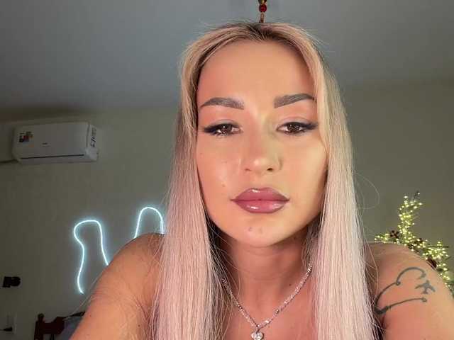 -Costa-rica-'s BongaCams show and profile