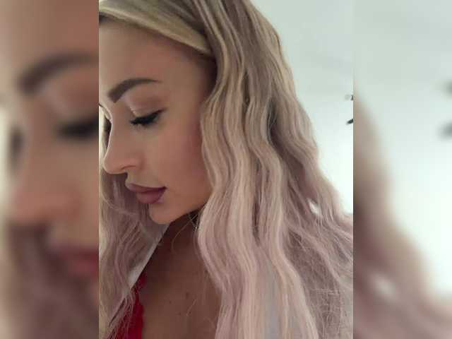 -Costa-rica-'s BongaCams show and profile