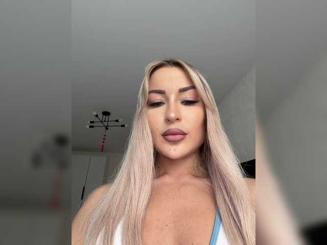 -Costa-rica-'s BongaCams show and profile