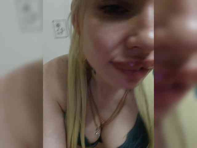 Djesikaa Live Webcam on BongaCams