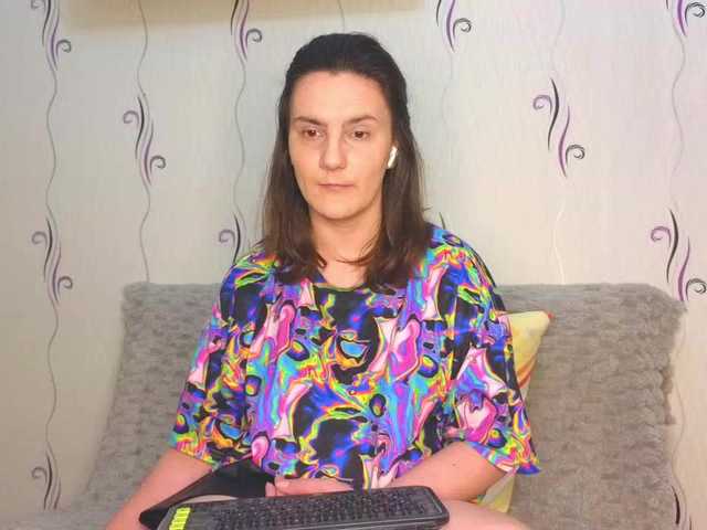 JaimeFoxy's BongaCams show and profile