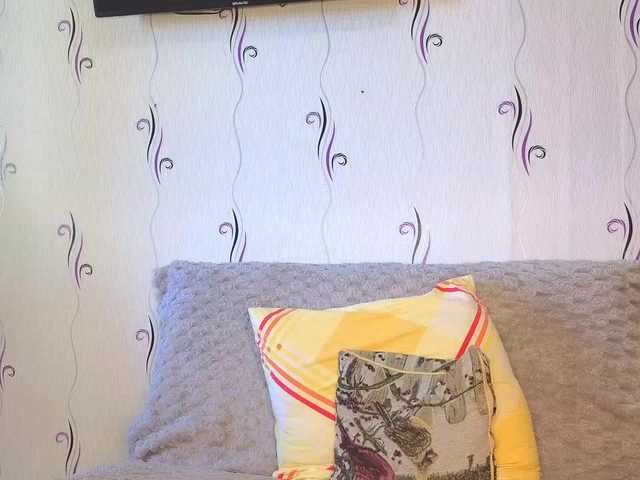 JaimeFoxy's BongaCams show and profile