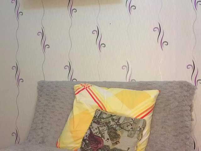 JaimeFoxy's BongaCams show and profile