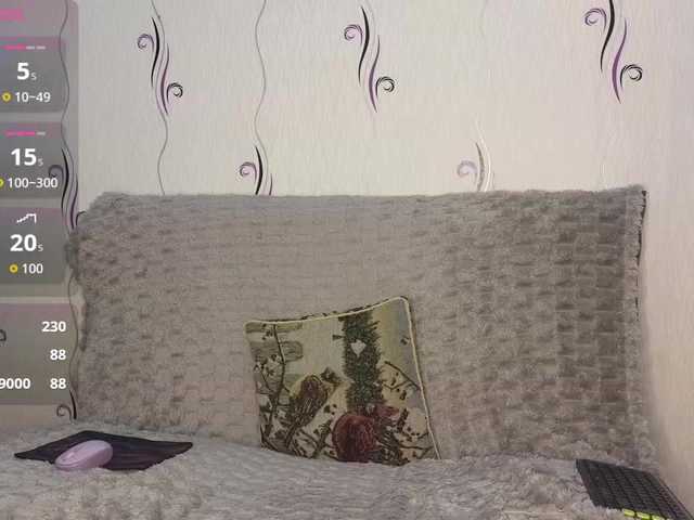 JaimeFoxy's BongaCams show and profile