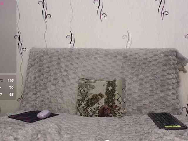 Secret_Smile webcam