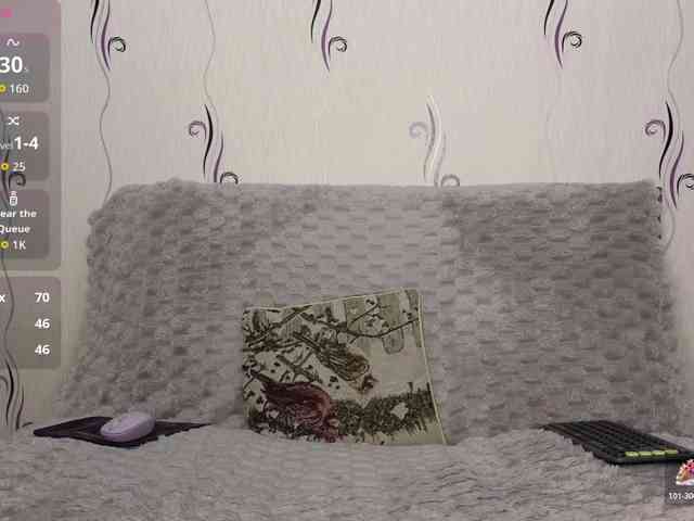 Secret_Smile webcam
