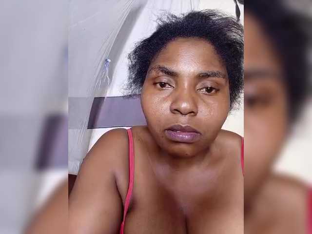 Sweetmama02 webcam bongacams model stream image