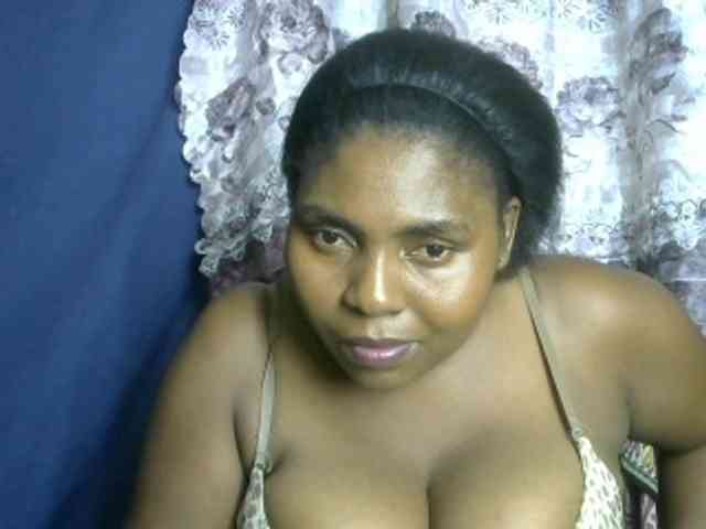 Sweetmama02 webcam