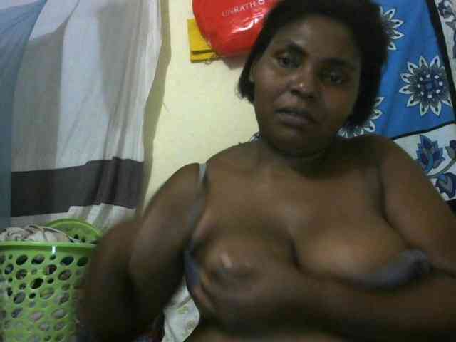 Sweetmama02 webcam