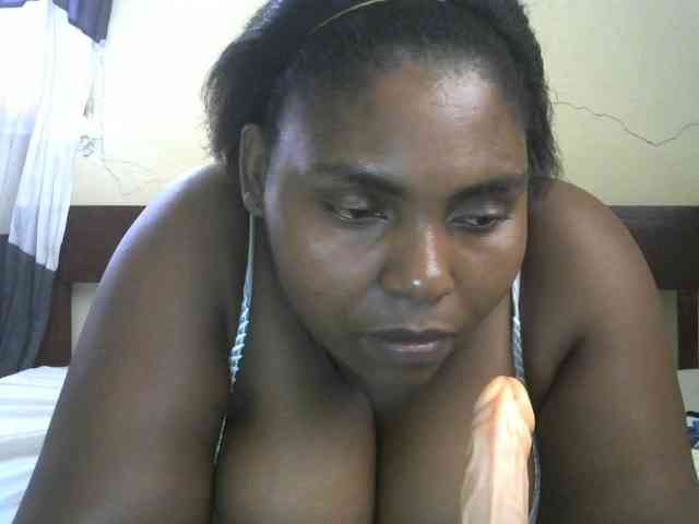 Sweetmama02 webcam
