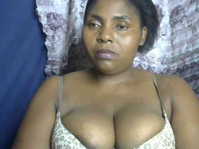 Sweetmama02 webcam