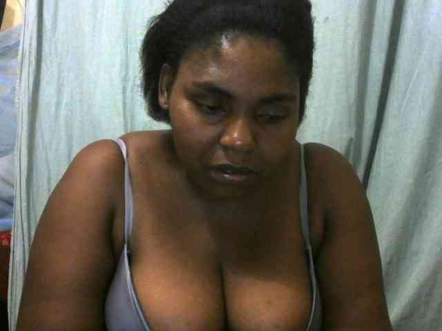 Sweetmama02 webcam