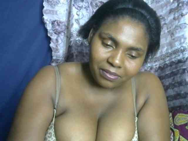 Sweetmama02 webcam