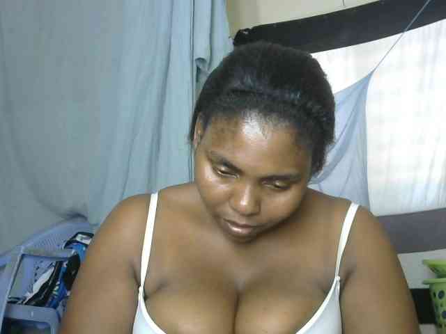 Sweetmama02 webcam