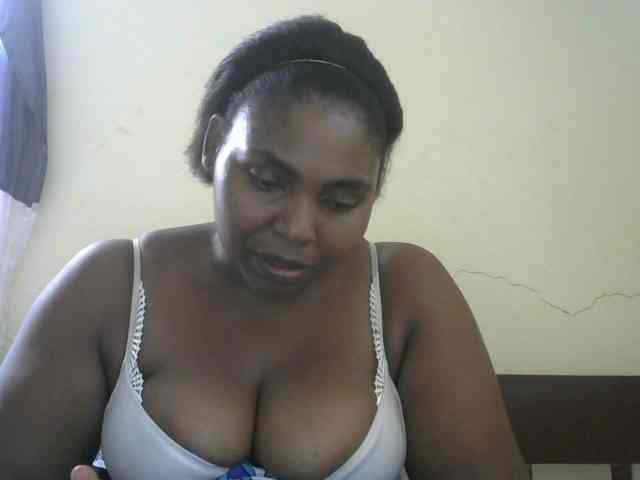 Sweetmama02 webcam
