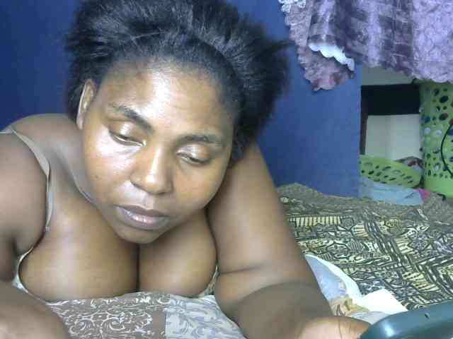 Sweetmama02 webcam