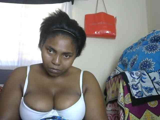 Sweetmama02 webcam