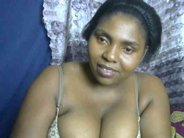 Sweetmama02 webcam