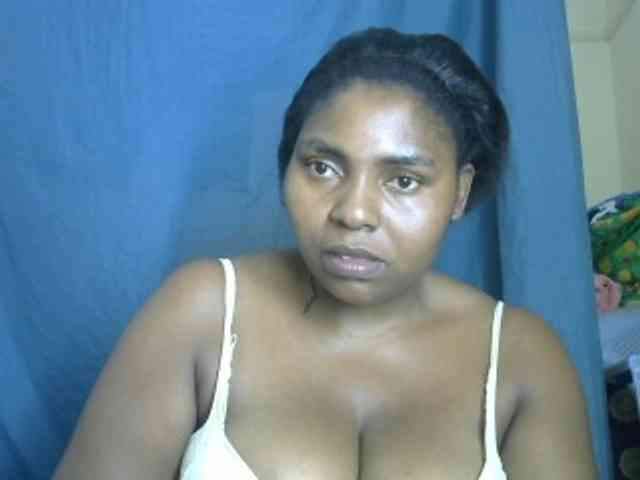 Sweetmama02 webcam