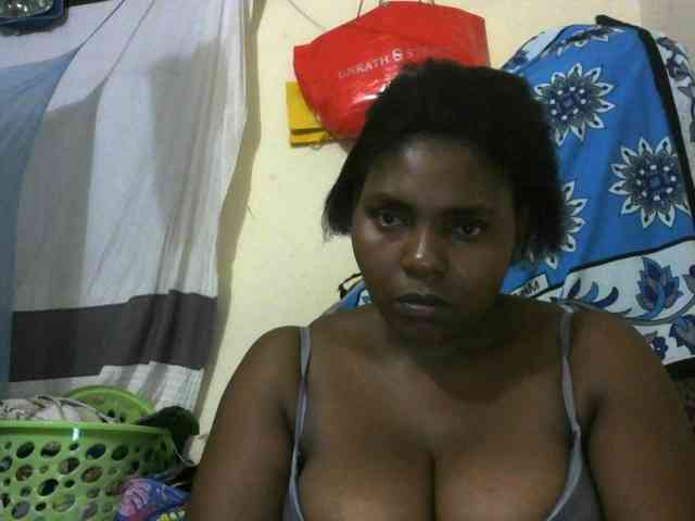Sweetmama02 webcam