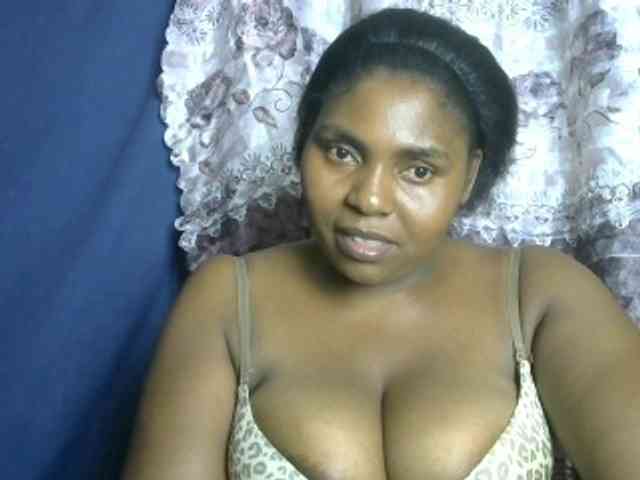 Sweetmama02 webcam