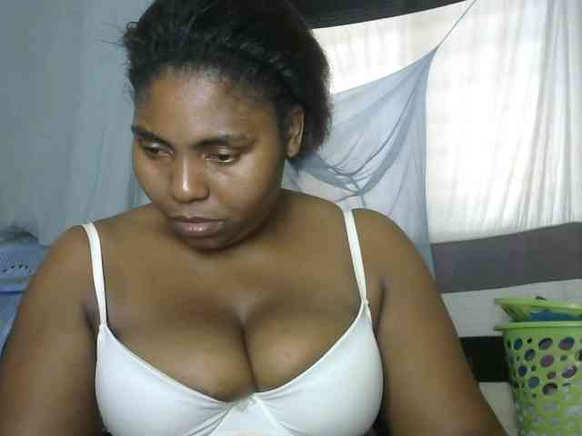 Sweetmama02 webcam