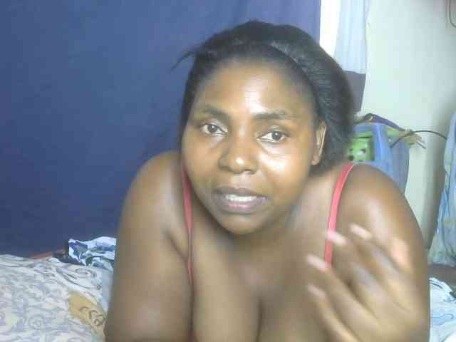 Sweetmama02 webcam
