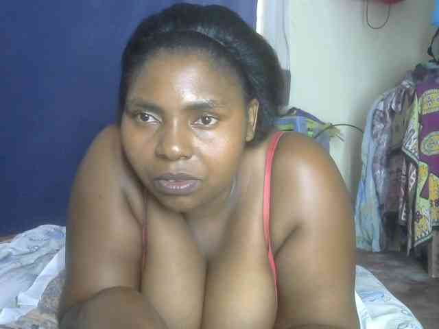 Sweetmama02 webcam