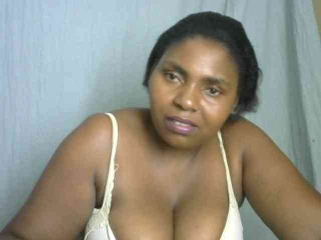 Sweetmama02 webcam