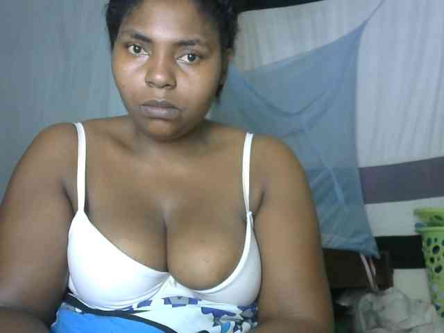 Sweetmama02 webcam