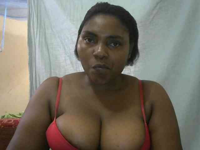 Sweetmama02 webcam