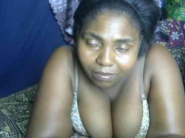 Sweetmama02 webcam