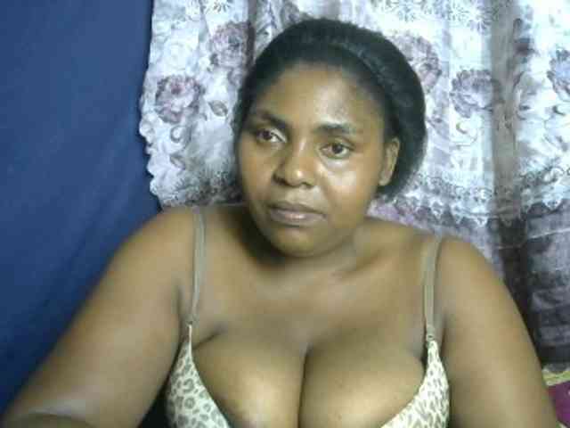 Sweetmama02 webcam