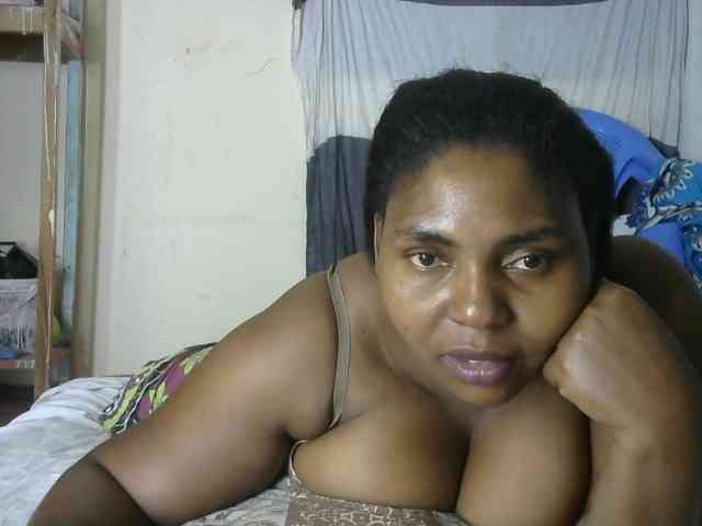 Sweetmama02 webcam