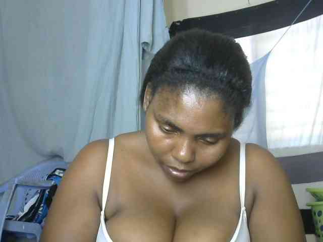 Sweetmama02 webcam