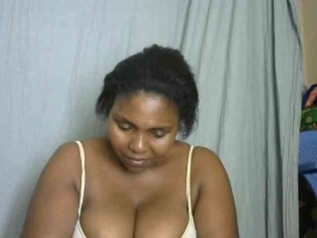 Sweetmama02 webcam