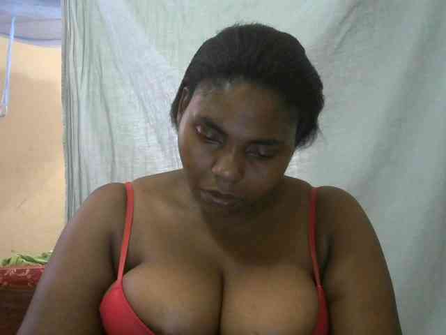 Sweetmama02 webcam