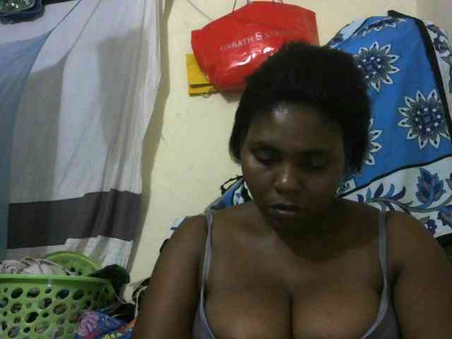 Sweetmama02 webcam
