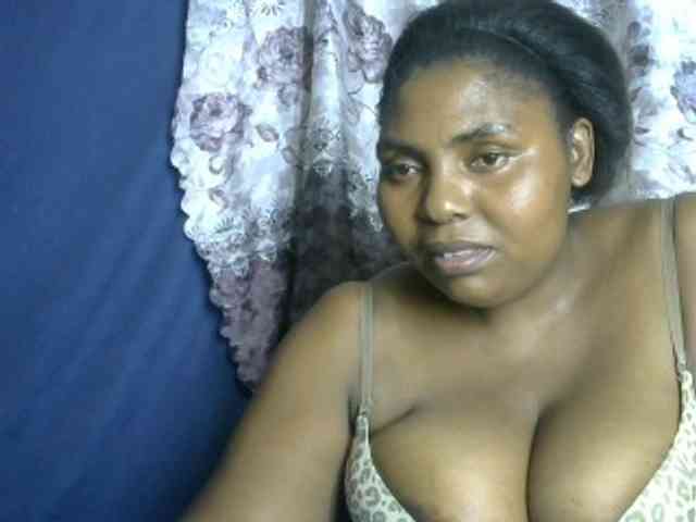 Sweetmama02 webcam